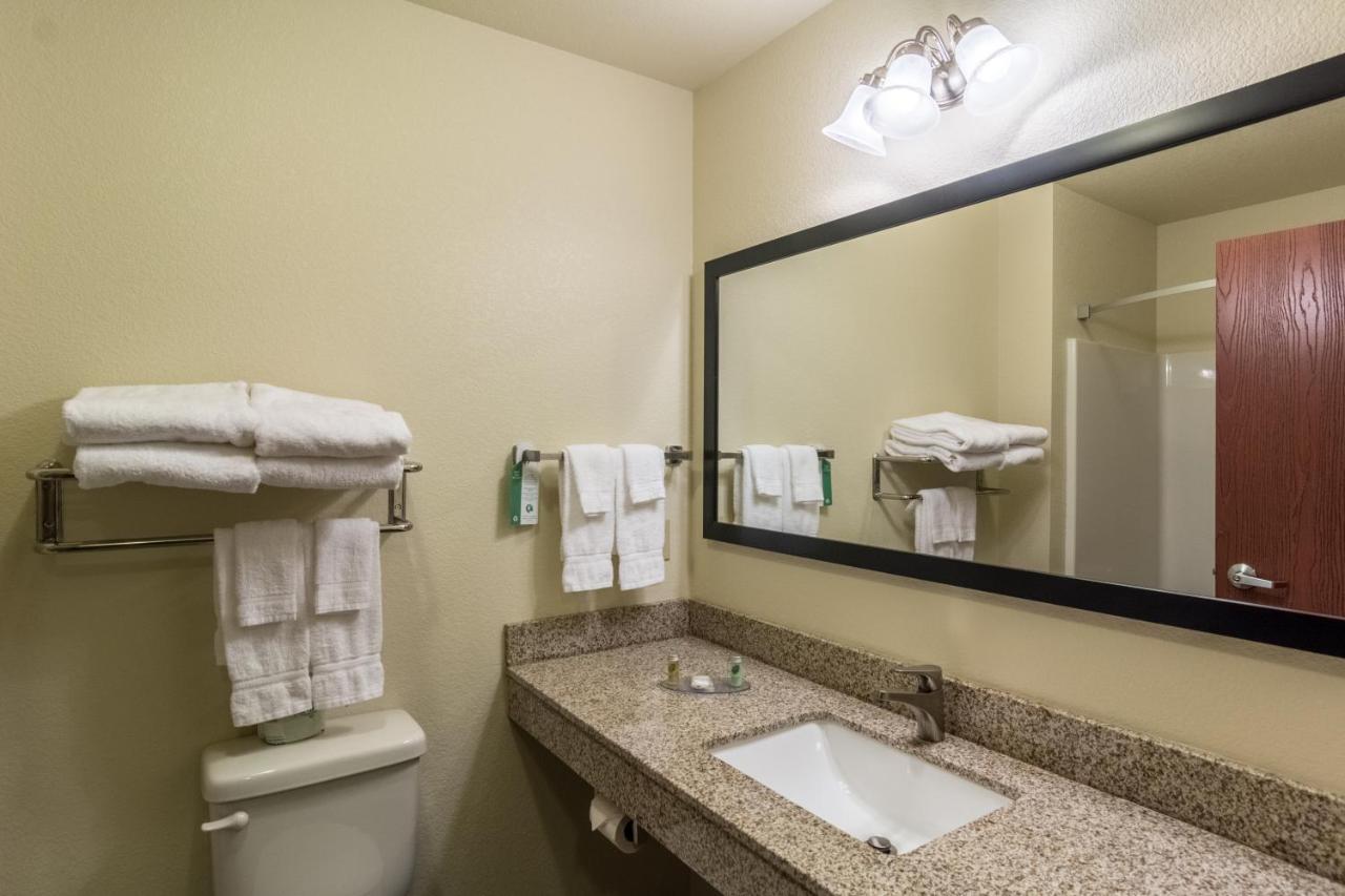 Cobblestone & - Torrington